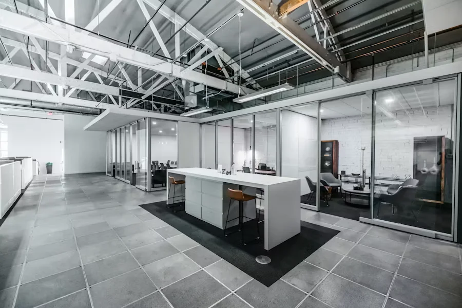 Aranżacja biura open-space 120m² — Tychy, centrum — zdjęcie 1