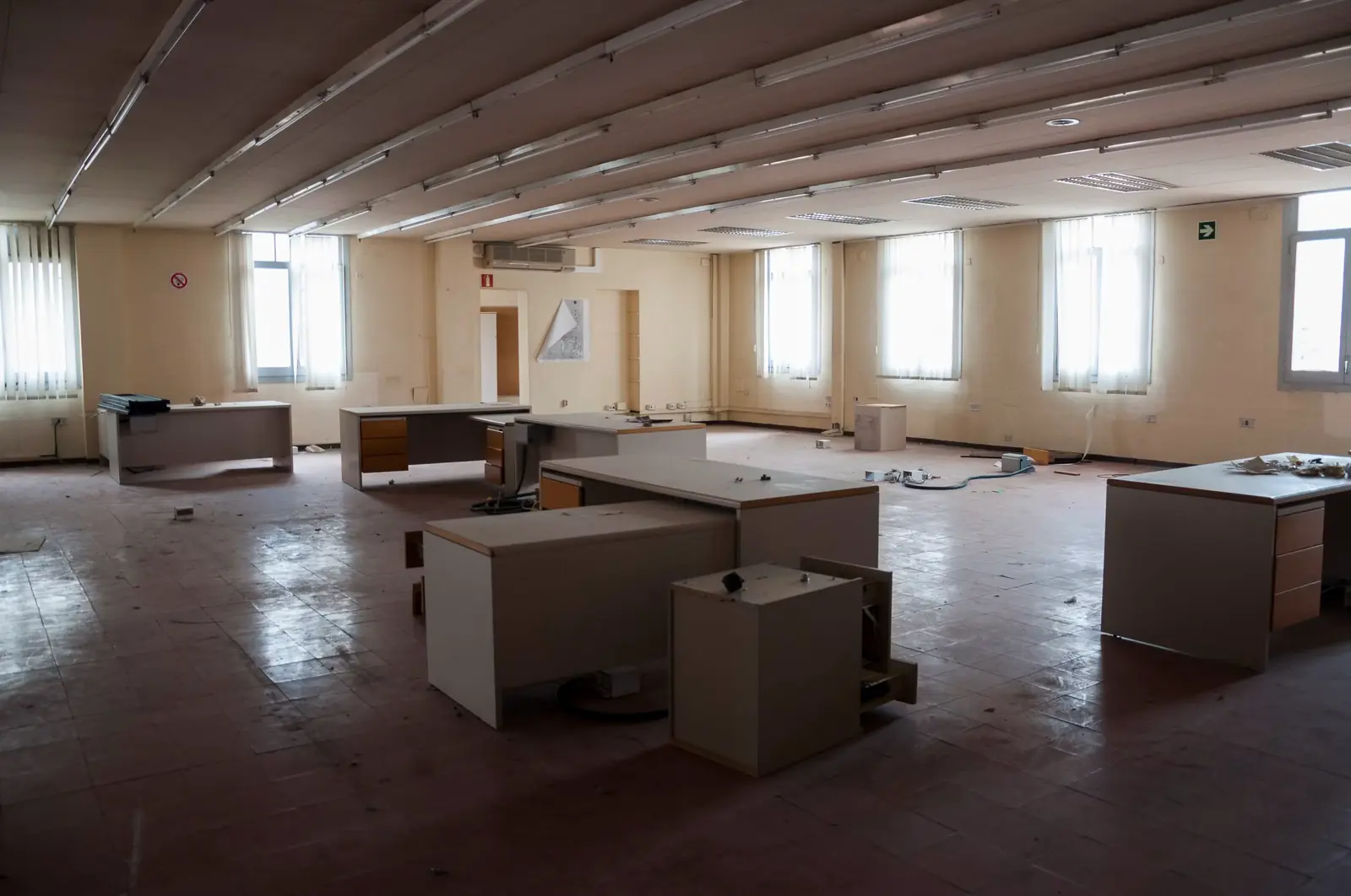 Aranżacja biura open-space 120m² — Tychy, centrum — zdjęcie 4